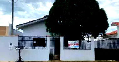Casa ocupada com 2 quartos, 2 banheiros e 150,25 m²
