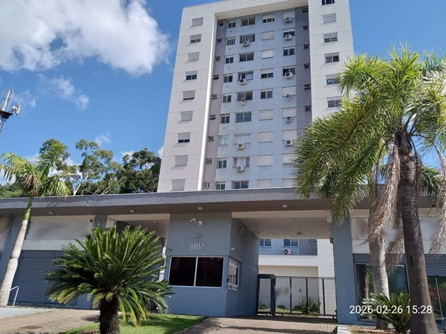 Box descoberto com 10,58m² em condomínio