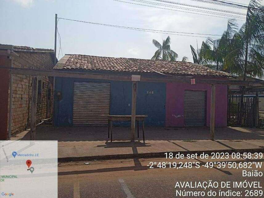 Casa padrão ocupada com 1 vaga e 147m² construída
