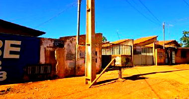 Casa Residencial em Luziânia - GO com 3 Quartos