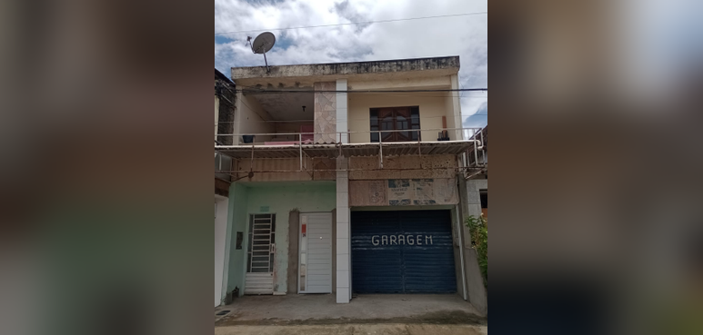Casa de 3 quartos com garagem e 2 banheiros