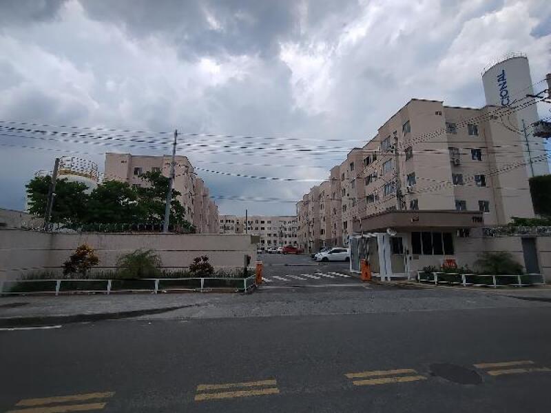 Apartamento com 2 quartos em condomínio no Rio de Janeiro