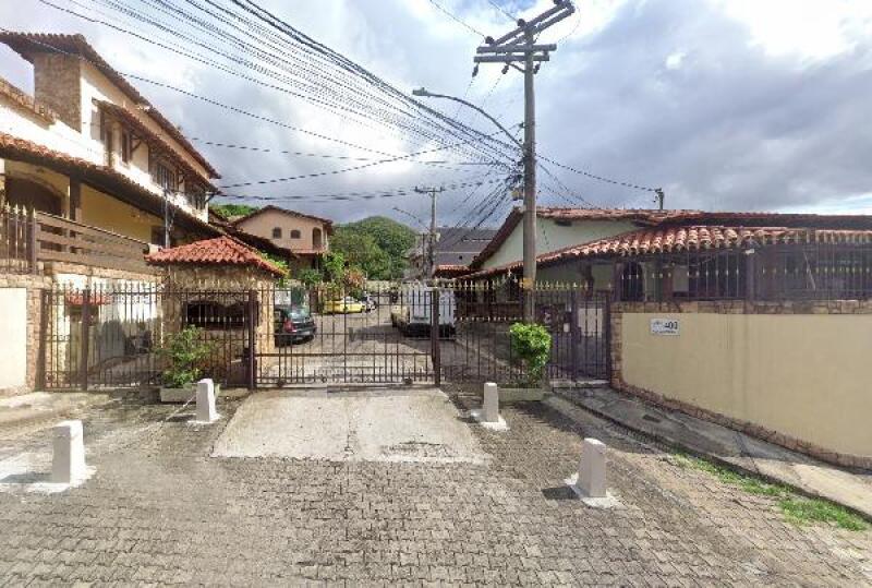 Casa com 3 quartos, 2 banheiros e 1 vaga de garagem