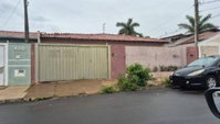 Casa com 3 Quartos e 194 m² de Área Construída -