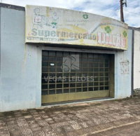 Prédio Comercial com Salão e Banheiro