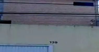 Casa com 231m² construída e 190m² de terreno, imóvel ocupado