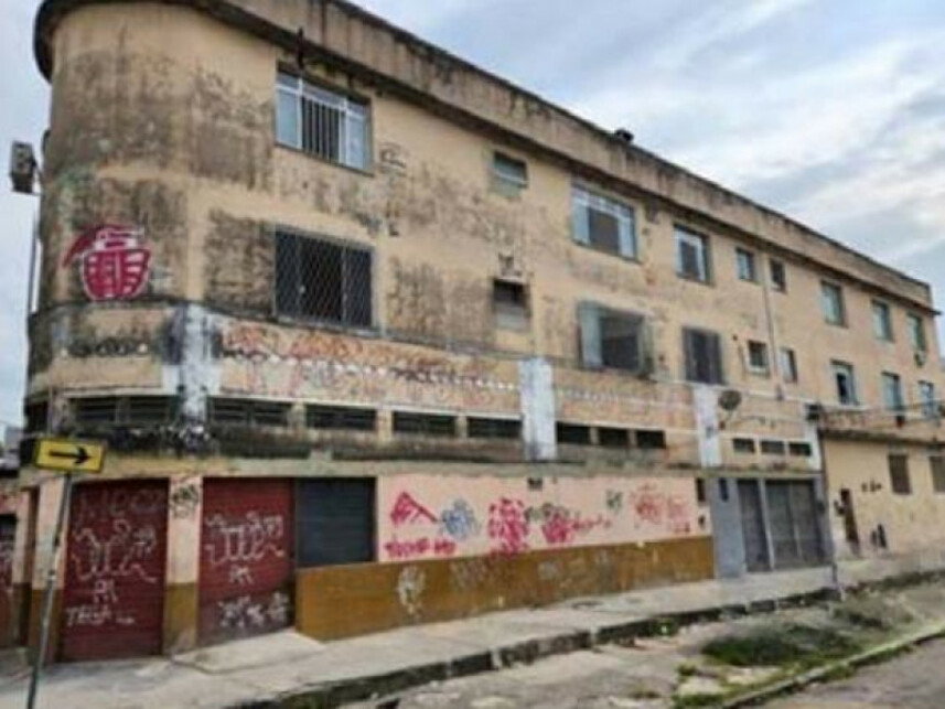 Apartamento com 2 Quartos à Venda em Leilão