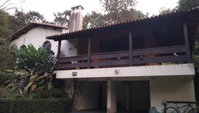 Casa padrão com 3 quartos, 6 banheiros, 1 vaga e 393m² construída