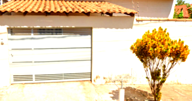 Edificação com 180m² em terreno de 309,75m², lote 03, quadra 10, desocupado