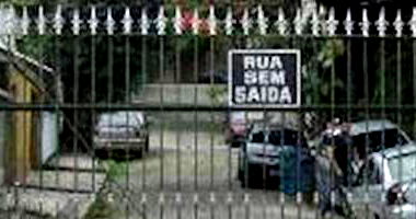 Casa com 2 quartos, 2 banheiros e 2 vagas