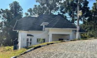 Casa em Campos do Jordão com 4 Quartos e 1.098m² de Terreno