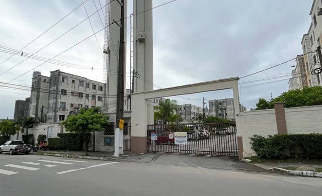 Apartamento com 1 quarto, 1 banheiro e vaga de garagem