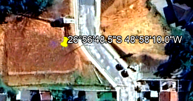 Terreno com 5.296,13 m² em Gasparinho