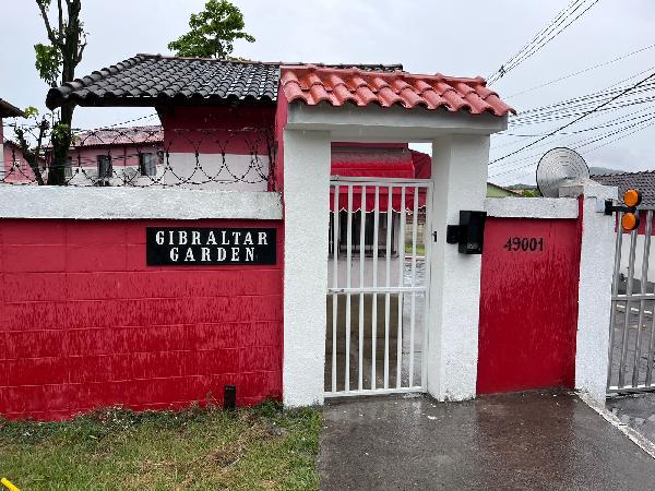 Casa tipo apartamento com 2 quartos, 1 banheiro, 1 vaga e 53m² construída