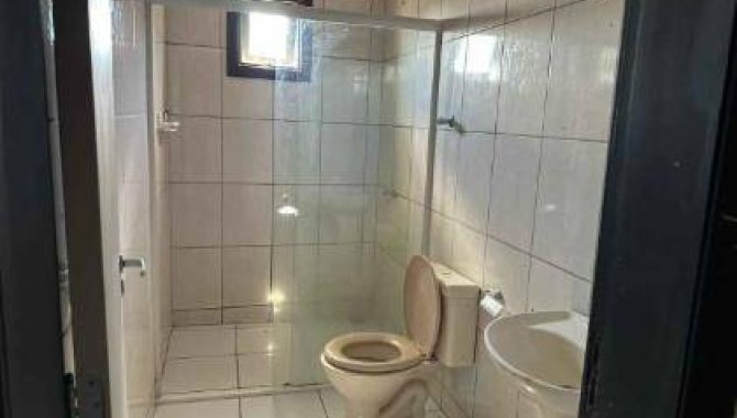 Casa com 2 quartos e 1 banheiro, desocupada, 95,94 m² construídos