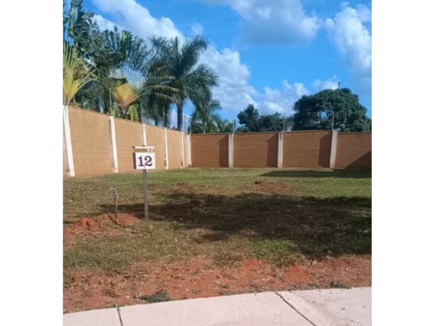 Terreno em Upg Jockey Park - Uberaba/MG com 384,38 m²