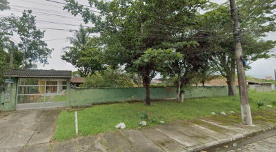 Terreno com Casa em Condomínio, 490m², 143m² Construídos