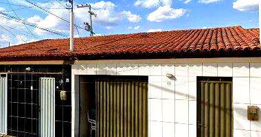 Casa aconchegante com 3 quartos e 1 vaga, área construída 89,37 m²