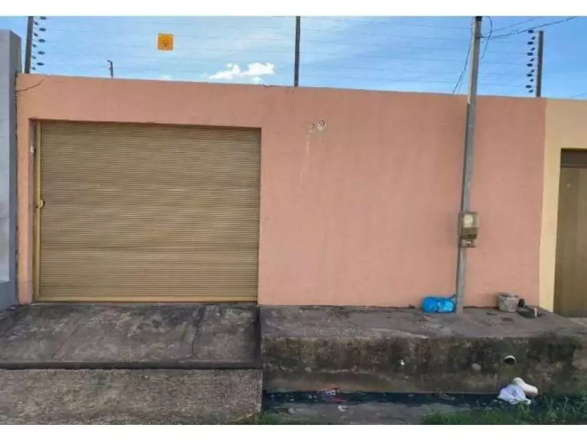 Casa em leilão com 264m² de área construída