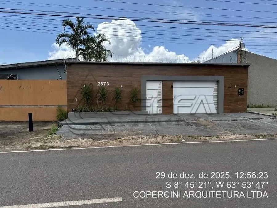 Casa com 4 quartos e 550m² de área privativa