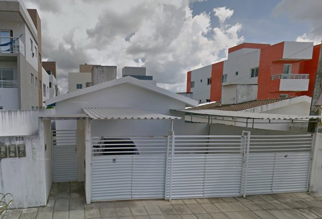 Casa em João Pessoa com vaga de garagem - Oportunidade única!