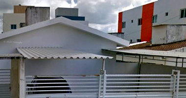 Casa Residencial Ocupada em João Pessoa com Vaga de Garagem