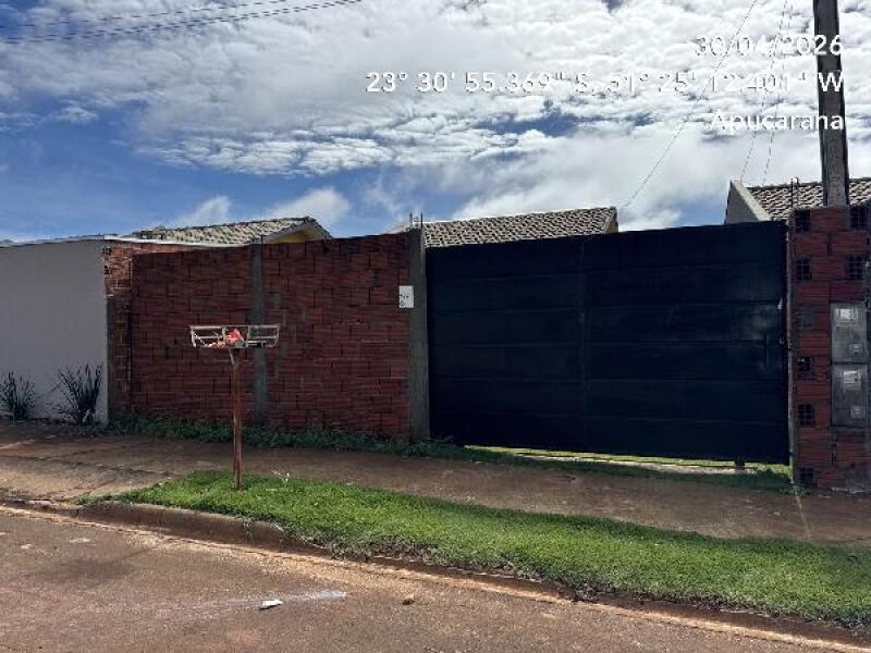 Casa 2 quartos, 42m², com vaga e área total de 180m² em Apucarana