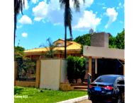 Barracão com Edificação Abandonada e Casa Grande em Brasília