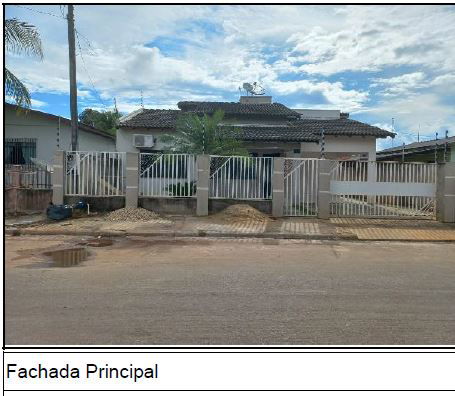 Casa com 2 quartos, varanda, área construída 74,53m², terreno 360m²