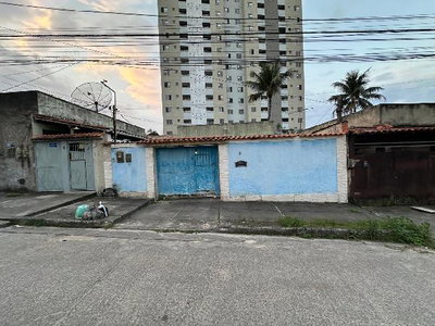 Casa 2 Quartos, 2 Banheiros e 64 m²