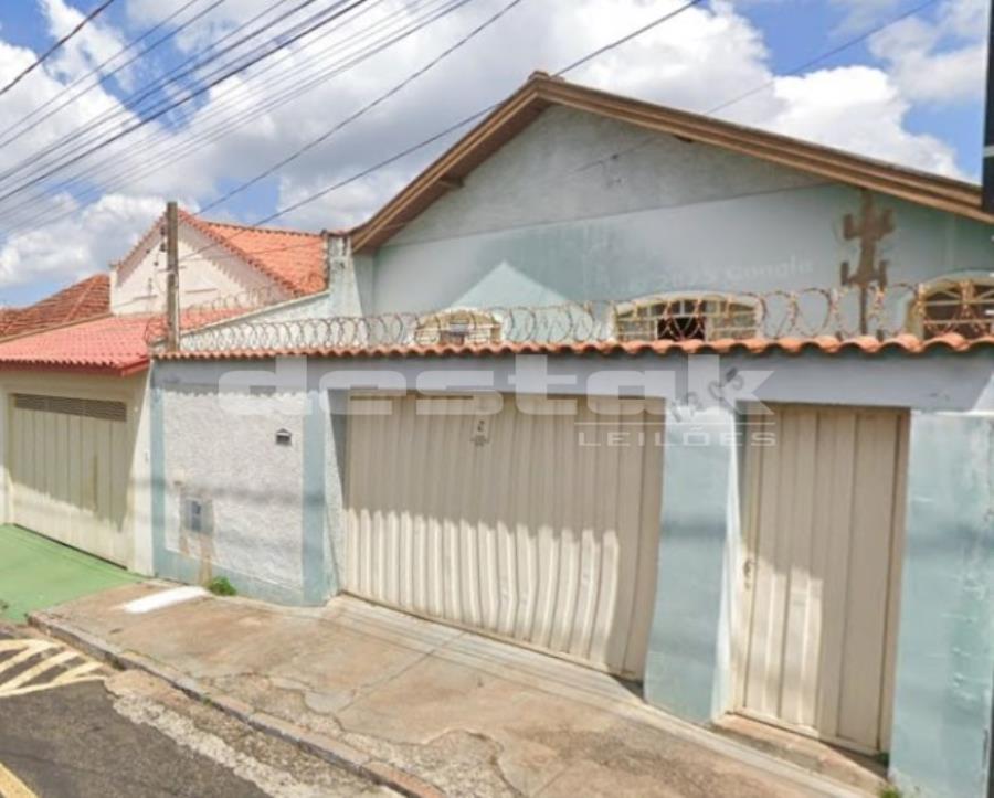 Casa com 3 quartos e 190m² de terreno em Franca/SP