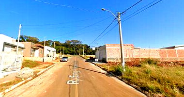 Casa com 75,50m² construídos - Ocupado