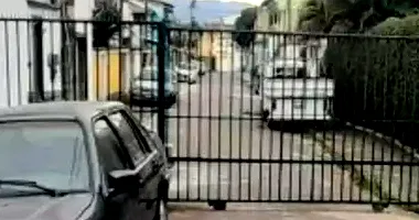 Casa em leilão com 3 quartos e 2 banheiros em Bangu