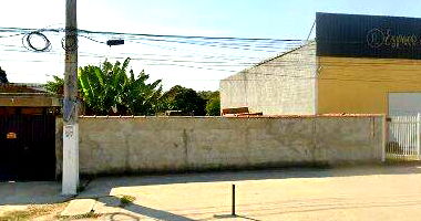 Casa com 2 quartos, 2 banheiros, sala e cozinha, 51.6m² construída