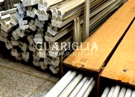 Lote 417: 109 Calhas para Lâmpada Tubular de LED