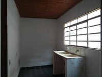 Casa Ocupada com 1 Vaga em Agudos/SP