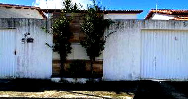 Casa com 2 Quartos e 2 Banheiros em Teixeira de Freitas