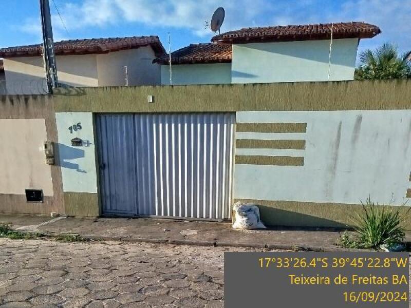 Casa com 2 Quartos e 54,7 m² em Teixeira de Freitas