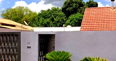 Casa 318m² com 155m² construídos em Pioneiros