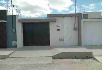 Casa com 2 quartos e 1 vaga em Quixadá