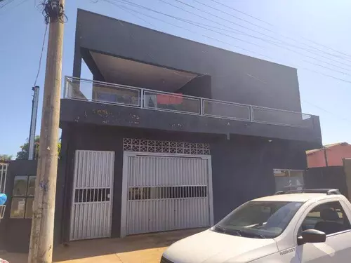 Casa ocupada com 81,4 m² em condomínio