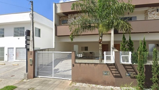 Casa geminada com 1 vaga de garagem em Joinville-SC