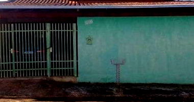 Casa padrão 3 quartos 1 banheiro 1 vaga 205m² ocupada