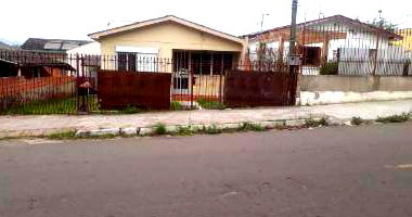 Casa padrão com 3 quartos, 2 banheiros, 1 vaga, 173,2m² construída