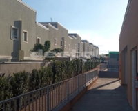 Sobrado com 2 quartos, 1 banheiro e 2 vagas de garagem