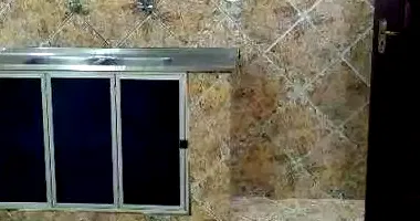 Casa Ocupada com 1 Vaga e Ampla Área Construída