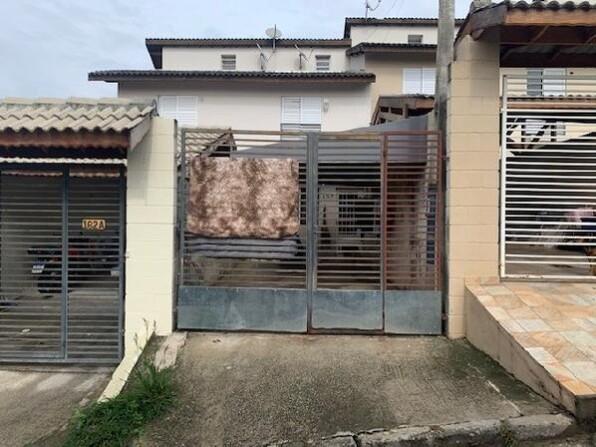 Casa com 2 quartos, 1 banheiro, lavabo, área construída 62m², 1 vaga