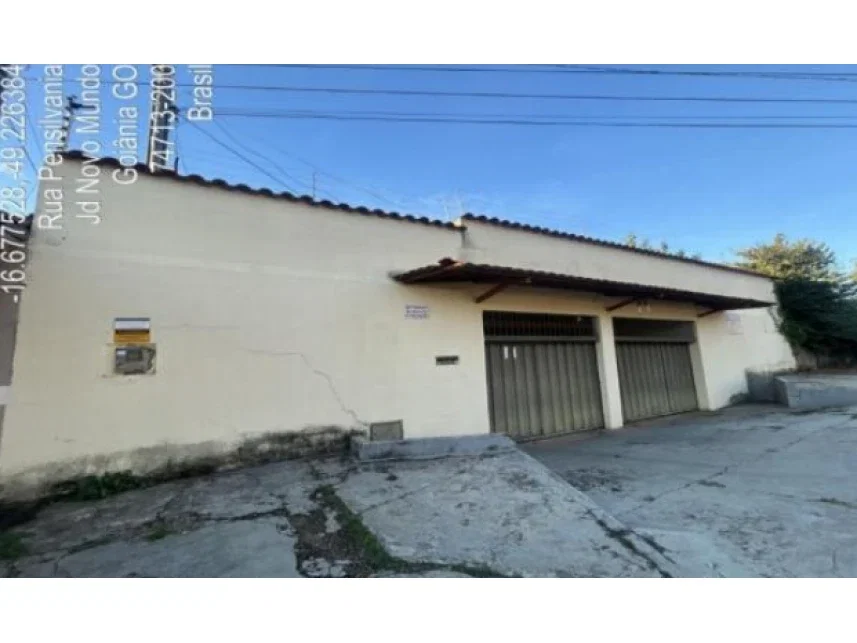 Casa ocupada com 163,75m² construída