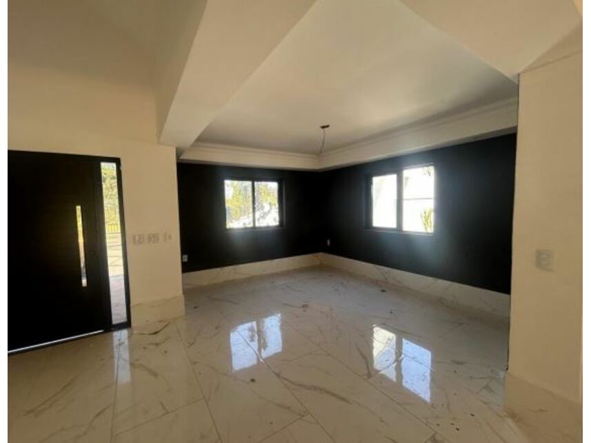 Casa com 3 quartos e 343,45m² construídos, ocupada