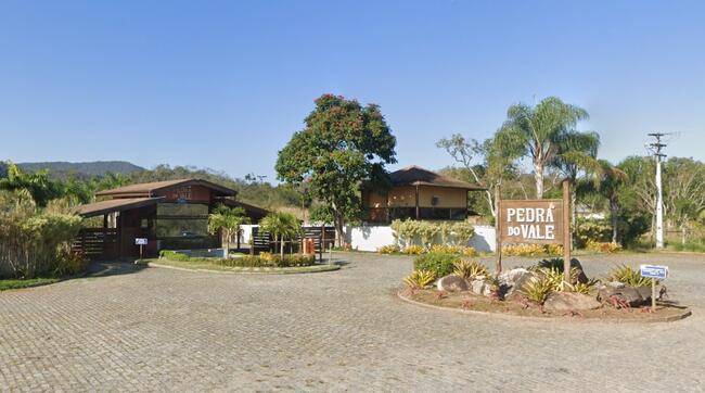 Unidade com 457m², 4 quartos, 3 banheiros, desocupada